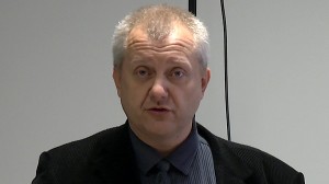 I Pomorskie Spotkanie Użytkowników systemu Siemens NX - część 1 - Rozpoczęcie - prowadzi dr Cezary Żrodowski.